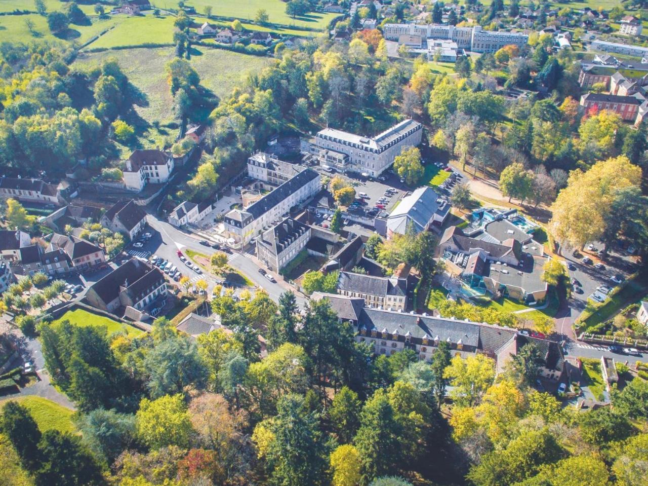 Grand Hotel De Bourbon-Lancy - Spa Et Restaurant - Logis Exterior foto