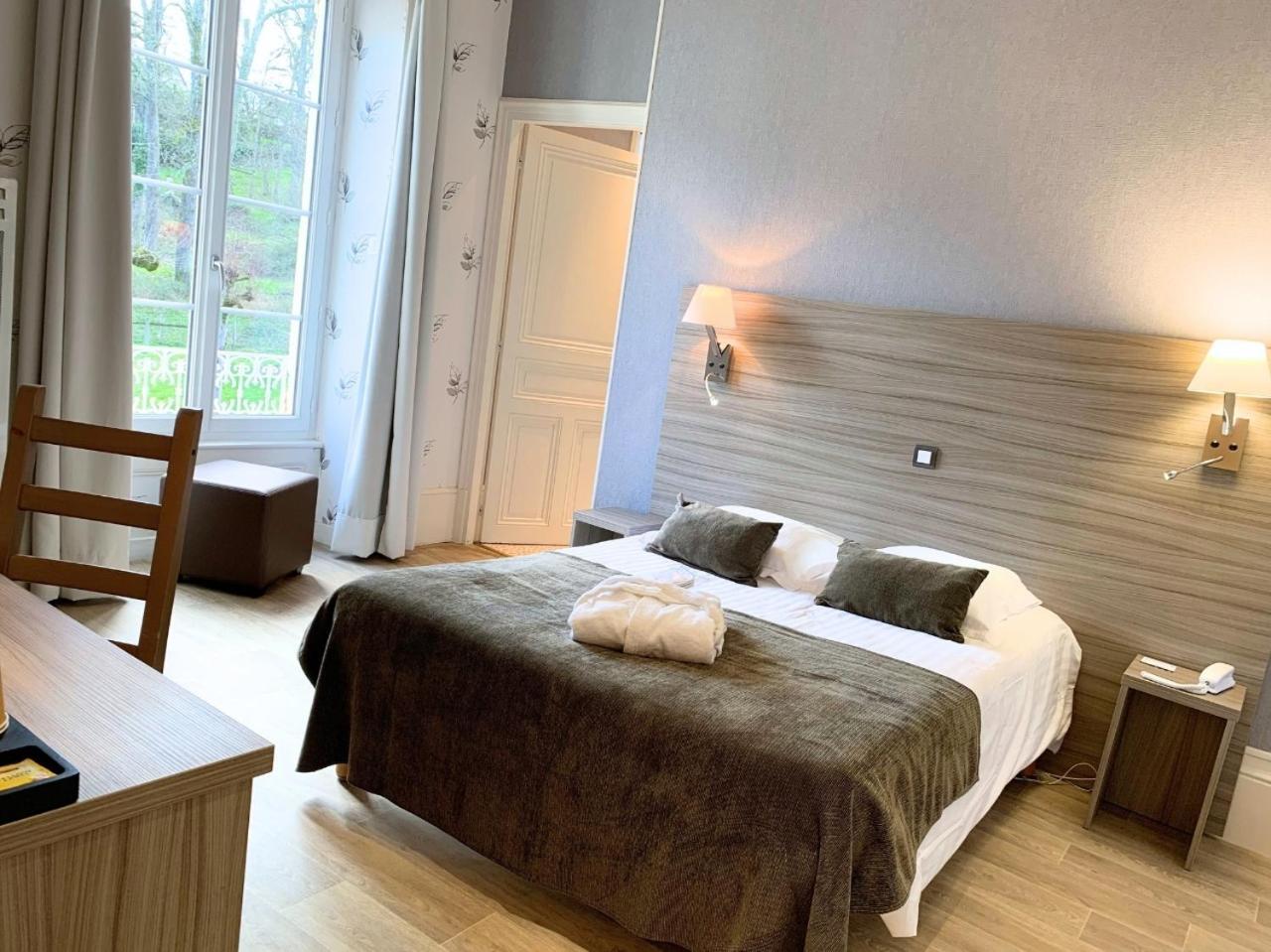 Grand Hotel De Bourbon-Lancy - Spa Et Restaurant - Logis Exterior foto