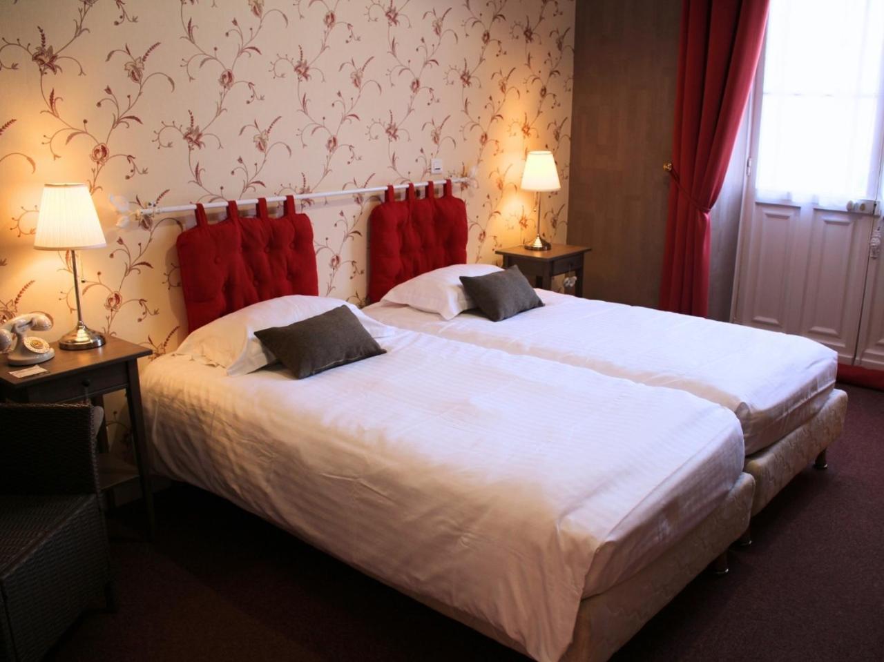 Grand Hotel De Bourbon-Lancy - Spa Et Restaurant - Logis Exterior foto